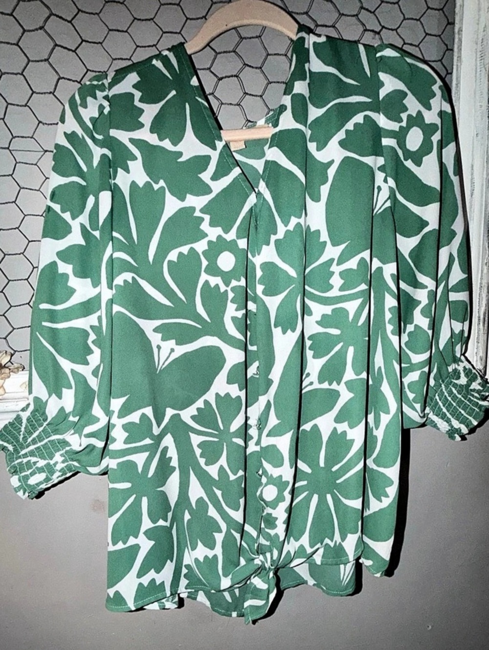 Anthropologie Floral Blouse in Green & White Large Like New
